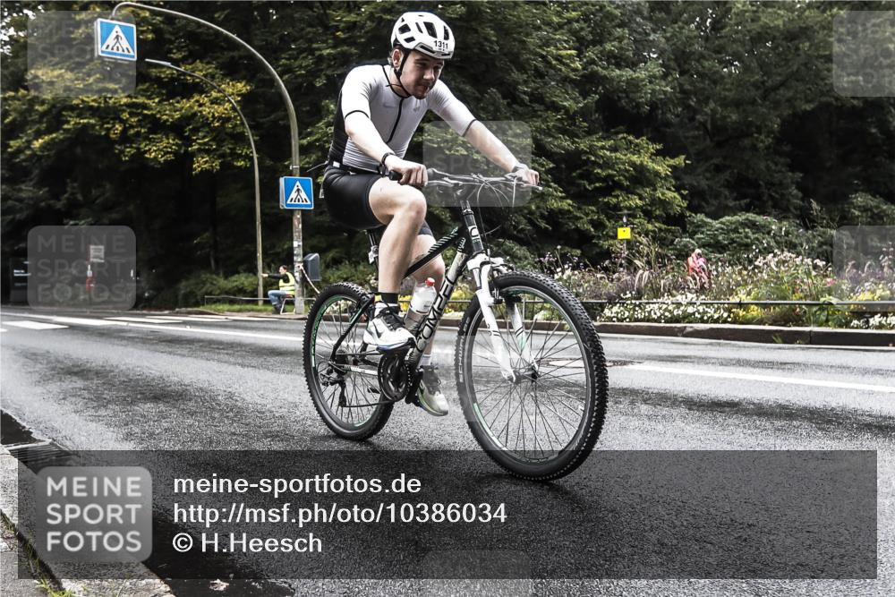 13.09.2026 - Stadtparktriathlon H.Heesch http://msf.ph/oto/10386034 13.09.2026 13:23:54 Radfahren 1311 meine-sportfotos.de
