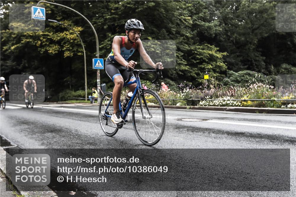 13.09.2026 - Stadtparktriathlon H.Heesch http://msf.ph/oto/10386049 13.09.2026 13:24:07 Radfahren 1199, 1351, 1426, 1446, 1452, 1485, 1508 meine-sportfotos.de