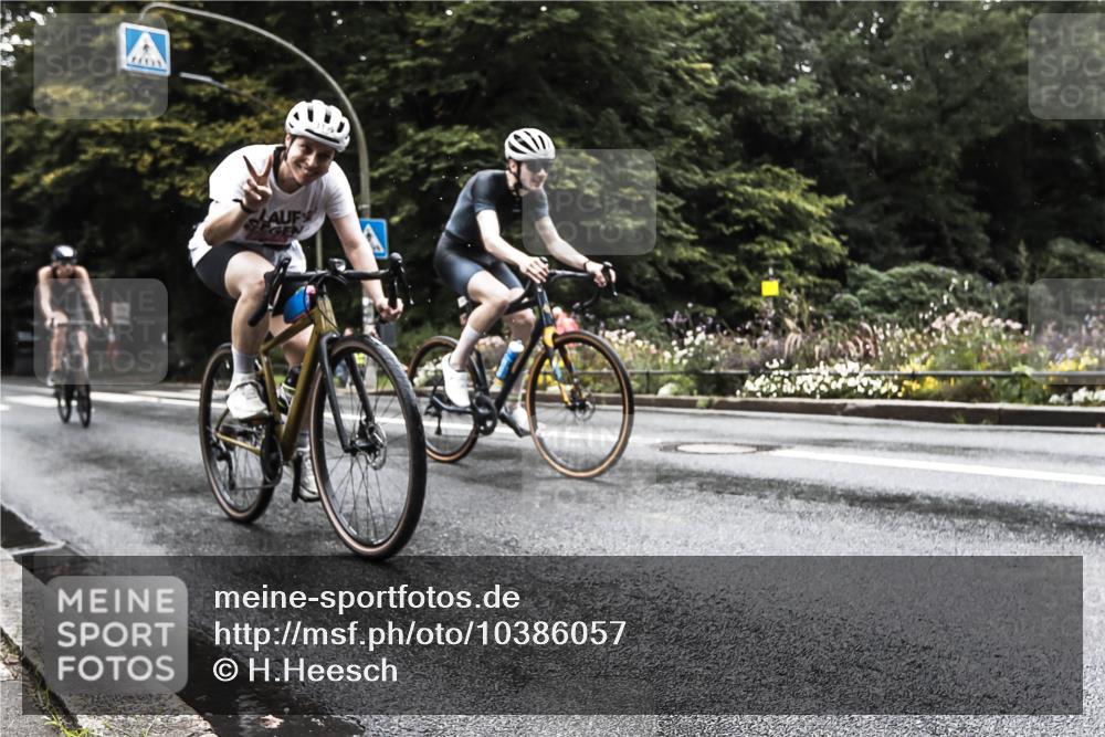 13.09.2026 - Stadtparktriathlon H.Heesch http://msf.ph/oto/10386057 13.09.2026 13:24:09 Radfahren 1199, 1289, 1351, 1426, 1446, 1452, 1485, 1508 meine-sportfotos.de
