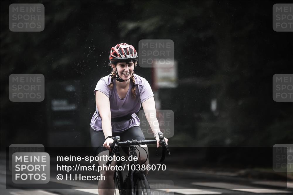 13.09.2026 - Stadtparktriathlon H.Heesch http://msf.ph/oto/10386070 13.09.2026 12:40:17 Radfahren 1080, 1116, 1135, 1198, 1265, 1271, 1291 meine-sportfotos.de