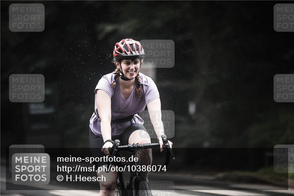 13.09.2026 - Stadtparktriathlon H.Heesch http://msf.ph/oto/10386074 13.09.2026 12:40:17 Radfahren 1080, 1116, 1135, 1198, 1265, 1271, 1291 meine-sportfotos.de