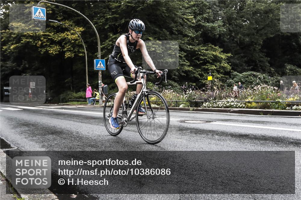 13.09.2026 - Stadtparktriathlon H.Heesch http://msf.ph/oto/10386086 13.09.2026 13:24:25 Radfahren 1410, 1480, 1494 meine-sportfotos.de