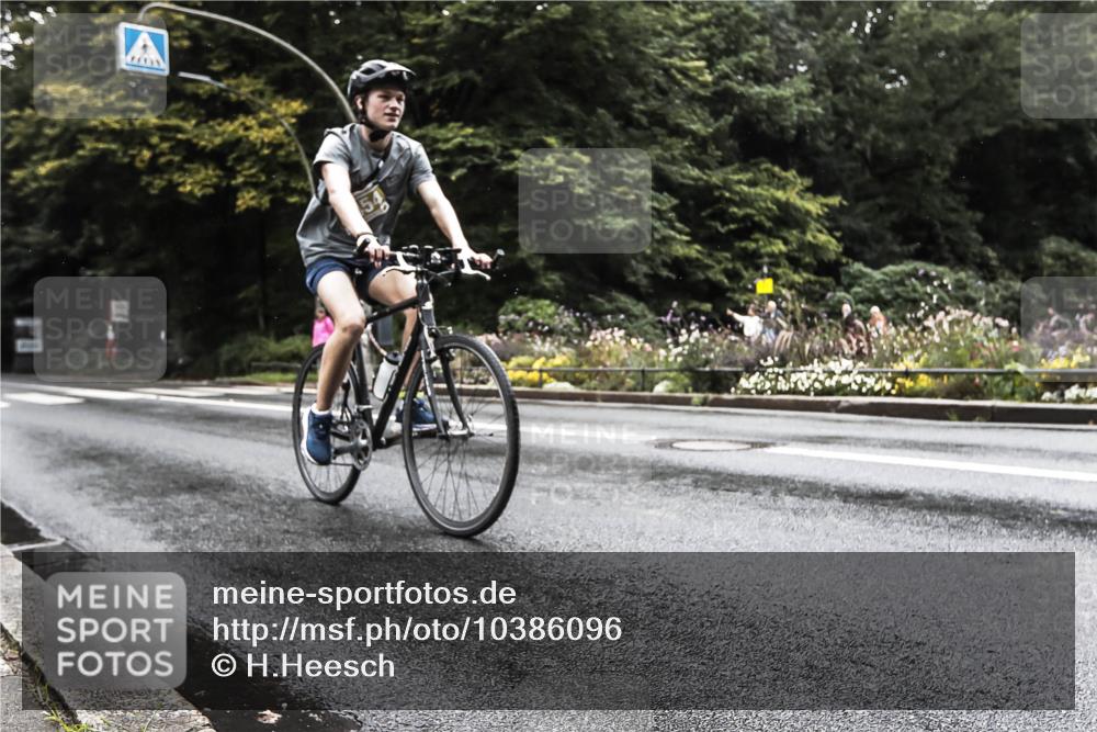 13.09.2026 - Stadtparktriathlon H.Heesch http://msf.ph/oto/10386096 13.09.2026 13:24:28 Radfahren 1410, 1454, 1480, 1494 meine-sportfotos.de
