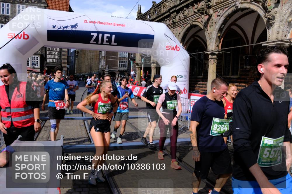 13.09.2026 - 21. swb-Marathon Bremen Tim E. http://msf.ph/oto/10386103 13.09.2026 13:24:57 Ziel 282, 789, 790, 1516, 1582, 2280, 3375, 3524, 3994, 4198, 4262, 4277, 5328, 5572, 5664, 5953, 6080, 6626, 6807, 7568, 8310, 8636, 8881, 9264, 9541, 9676, 10069, 10071, 10097, 10103 meine-sportfotos.de