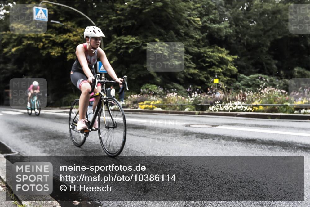 13.09.2026 - Stadtparktriathlon H.Heesch http://msf.ph/oto/10386114 13.09.2026 13:24:42 Radfahren 1389, 1431, 1502 meine-sportfotos.de
