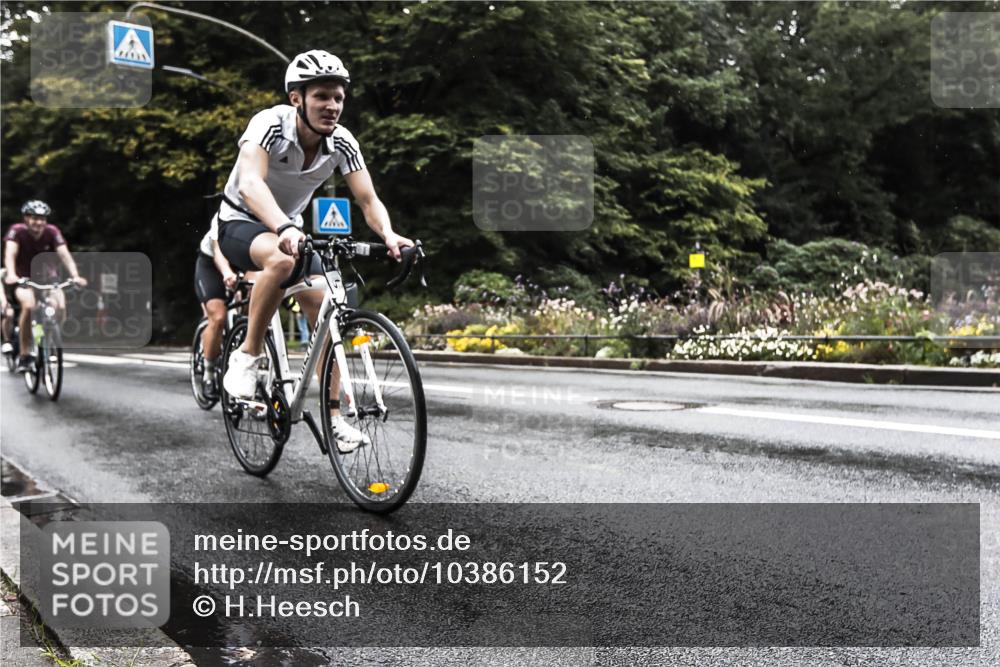13.09.2026 - Stadtparktriathlon H.Heesch http://msf.ph/oto/10386152 13.09.2026 13:25:21 Radfahren 1211, 1319, 1336, 1362, 1368, 1375, 1383, 1405, 1491, 1492, 1527 meine-sportfotos.de
