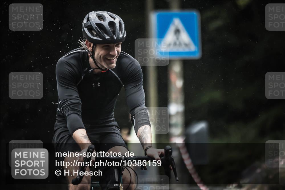 13.09.2026 - Stadtparktriathlon H.Heesch http://msf.ph/oto/10386159 13.09.2026 12:40:24 Radfahren 1135, 1186, 1198, 1260, 1265, 1271, 1275, 1291 meine-sportfotos.de
