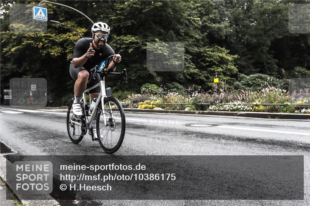 13.09.2026 - Stadtparktriathlon H.Heesch http://msf.ph/oto/10386175 13.09.2026 13:25:24 Radfahren 1211, 1319, 1324, 1362, 1368, 1375, 1383, 1405, 1492 meine-sportfotos.de