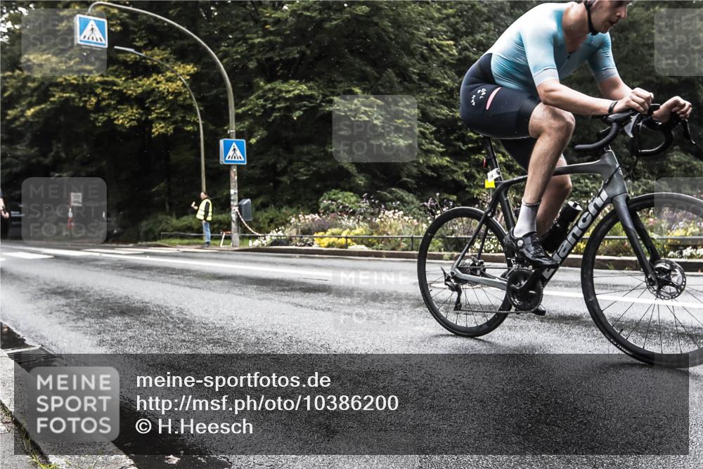 13.09.2026 - Stadtparktriathlon H.Heesch http://msf.ph/oto/10386200 13.09.2026 13:26:02 Radfahren 1382, 1392 meine-sportfotos.de