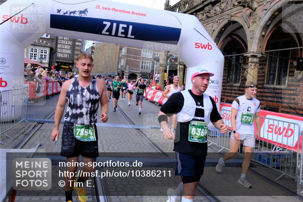 13.09.2026 - 21. swb-Marathon Bremen Tim E. http://msf.ph/oto/10386211 13.09.2026 13:25:18 Ziel 972, 1080, 1166, 1264, 1448, 2322, 2761, 3015, 3105, 4091, 4113, 4507, 4918, 4973, 6079, 6360, 6544, 6943, 7409, 7854, 8245, 8853, 9073, 9152, 9360, 9493, 13088 meine-sportfotos.de
