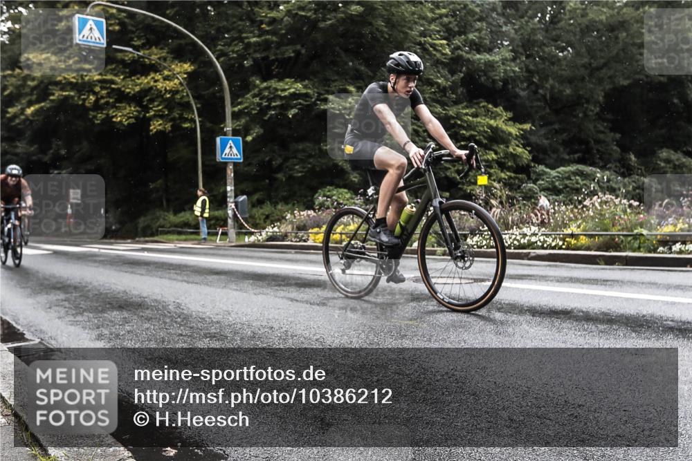 13.09.2026 - Stadtparktriathlon H.Heesch http://msf.ph/oto/10386212 13.09.2026 13:26:11 Radfahren 1349, 1442, 1463, 1472, 1512 meine-sportfotos.de