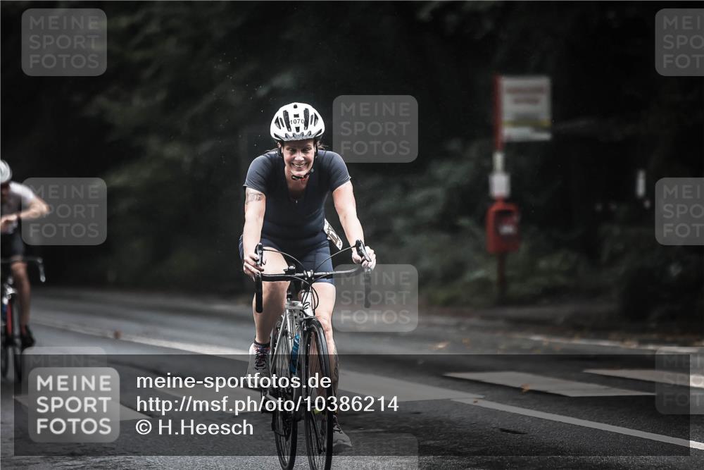 13.09.2026 - Stadtparktriathlon H.Heesch http://msf.ph/oto/10386214 13.09.2026 12:40:33 Radfahren 1070, 1200, 1275 meine-sportfotos.de