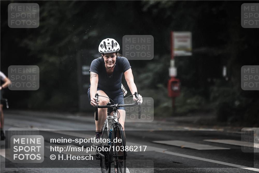 13.09.2026 - Stadtparktriathlon H.Heesch http://msf.ph/oto/10386217 13.09.2026 12:40:33 Radfahren 1070, 1200, 1275 meine-sportfotos.de