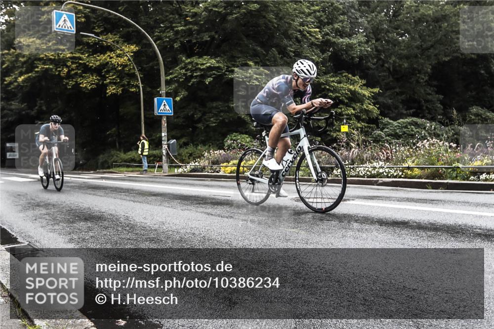 13.09.2026 - Stadtparktriathlon H.Heesch http://msf.ph/oto/10386234 13.09.2026 13:26:20 Radfahren 1338, 1387, 1421, 1422, 1456 meine-sportfotos.de