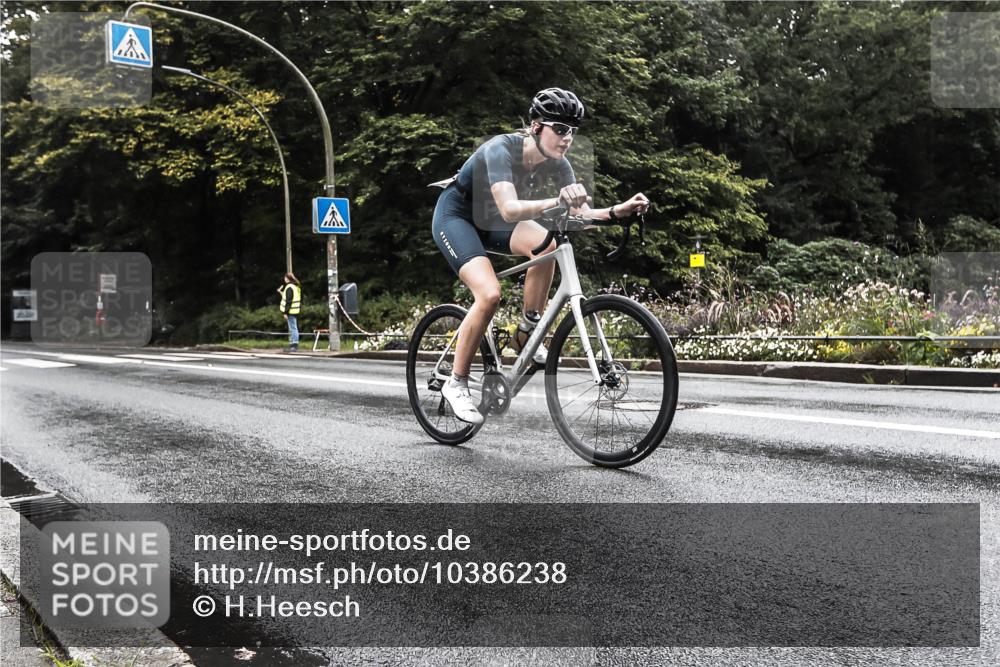 13.09.2026 - Stadtparktriathlon H.Heesch http://msf.ph/oto/10386238 13.09.2026 13:26:21 Radfahren 1338, 1387, 1421, 1422, 1456 meine-sportfotos.de