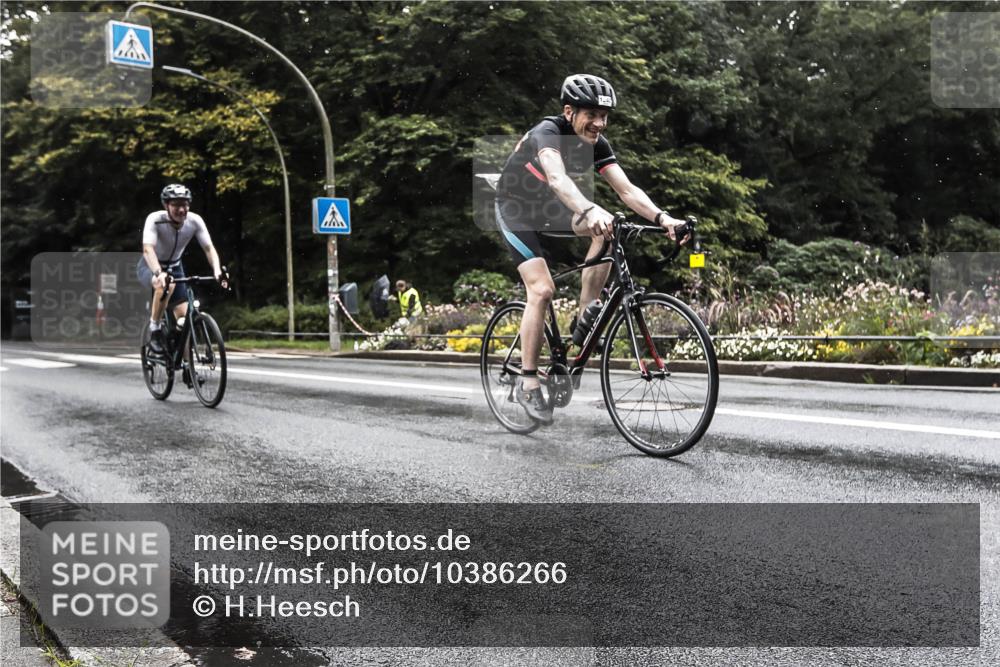 13.09.2026 - Stadtparktriathlon H.Heesch http://msf.ph/oto/10386266 13.09.2026 13:26:57 Radfahren 1339, 1340, 1439 meine-sportfotos.de