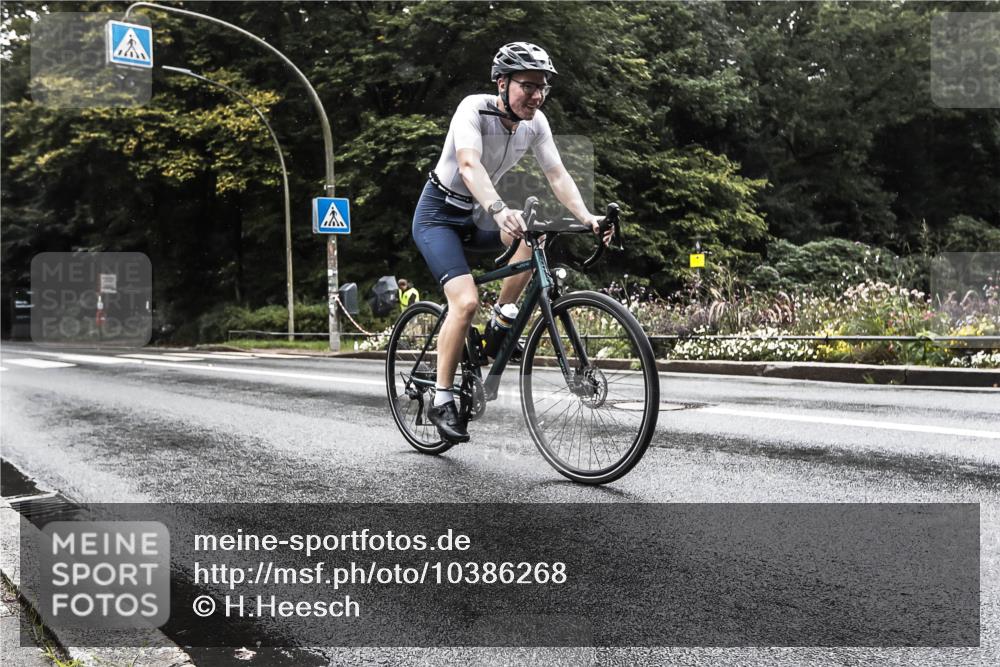 13.09.2026 - Stadtparktriathlon H.Heesch http://msf.ph/oto/10386268 13.09.2026 13:26:57 Radfahren 1339, 1340, 1439 meine-sportfotos.de