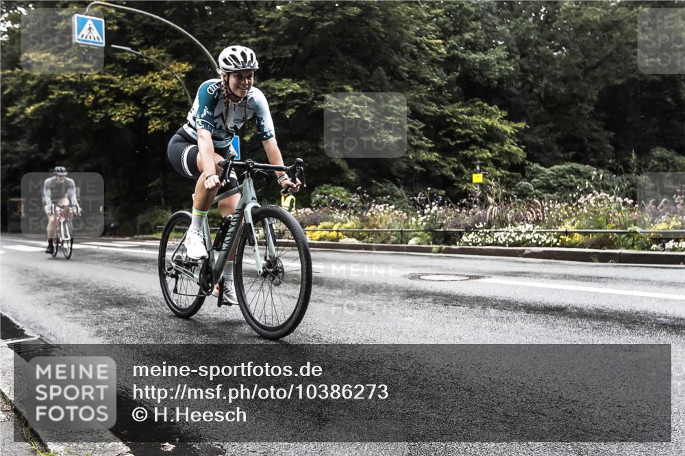 13.09.2026 - Stadtparktriathlon H.Heesch http://msf.ph/oto/10386273 13.09.2026 13:27:03 Radfahren 1367, 1393, 1411, 1478, 1507 meine-sportfotos.de