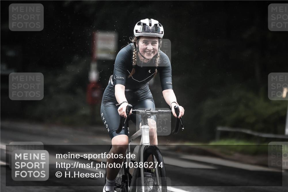 13.09.2026 - Stadtparktriathlon H.Heesch http://msf.ph/oto/10386274 13.09.2026 12:40:46 Radfahren 1283 meine-sportfotos.de