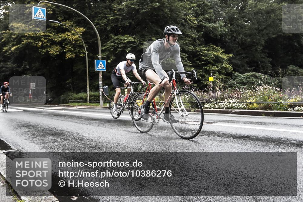 13.09.2026 - Stadtparktriathlon H.Heesch http://msf.ph/oto/10386276 13.09.2026 13:27:04 Radfahren 1350, 1367, 1393, 1411, 1478, 1507 meine-sportfotos.de