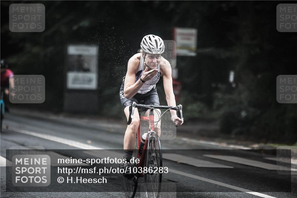 13.09.2026 - Stadtparktriathlon H.Heesch http://msf.ph/oto/10386283 13.09.2026 12:40:53 Radfahren 954, 1124, 1166, 1216 meine-sportfotos.de