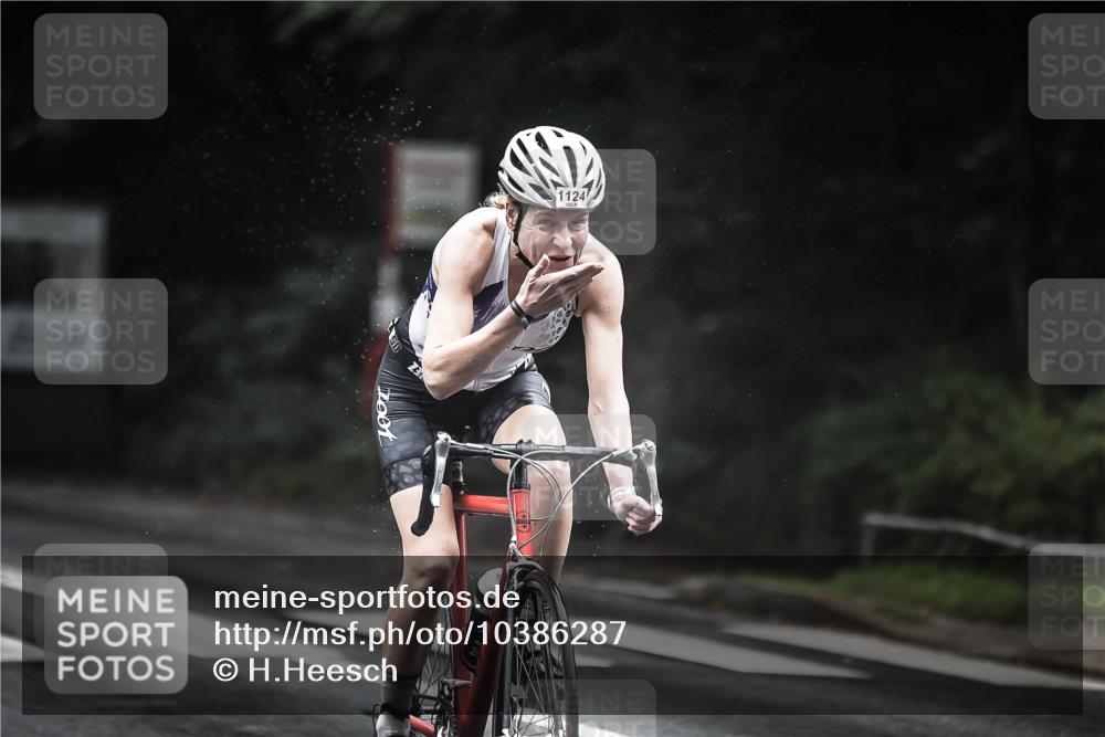 13.09.2026 - Stadtparktriathlon H.Heesch http://msf.ph/oto/10386287 13.09.2026 12:40:53 Radfahren 954, 1124, 1166, 1216 meine-sportfotos.de