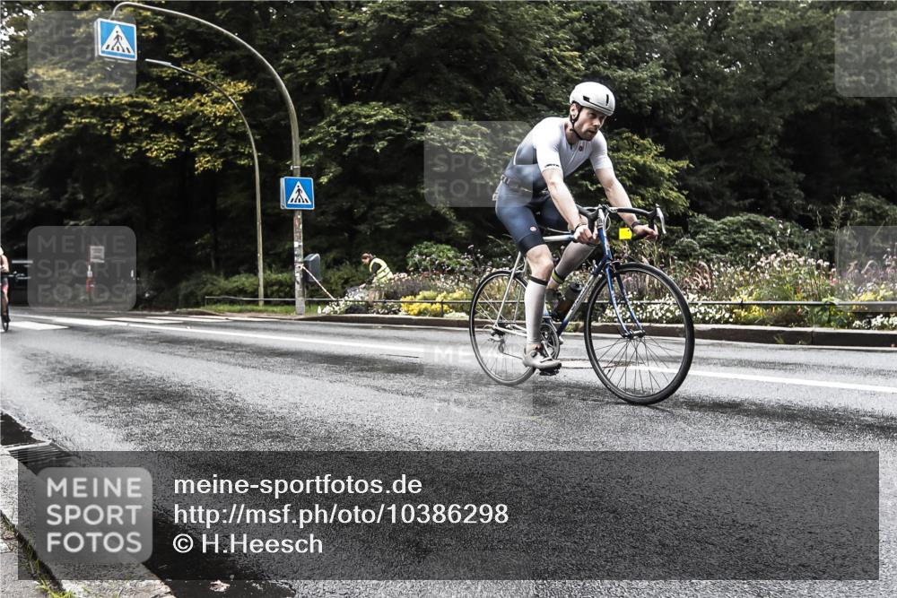 13.09.2026 - Stadtparktriathlon H.Heesch http://msf.ph/oto/10386298 13.09.2026 13:27:12 Radfahren 1363, 1409, 1468, 1477 meine-sportfotos.de
