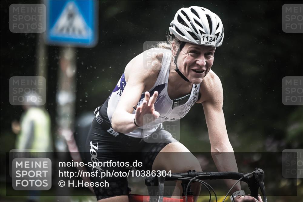 13.09.2026 - Stadtparktriathlon H.Heesch http://msf.ph/oto/10386304 13.09.2026 12:40:54 Radfahren 954, 1124, 1166, 1216 meine-sportfotos.de