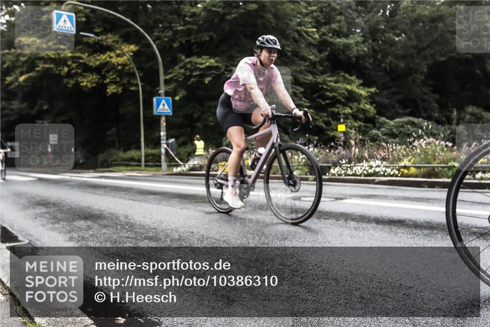 13.09.2026 - Stadtparktriathlon H.Heesch http://msf.ph/oto/10386310 13.09.2026 13:27:14 Radfahren 1258, 1363, 1409, 1468, 1477, 1497 meine-sportfotos.de