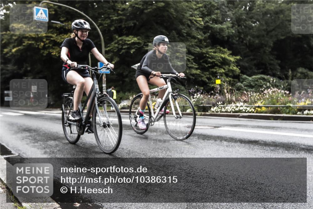 13.09.2026 - Stadtparktriathlon H.Heesch http://msf.ph/oto/10386315 13.09.2026 13:27:16 Radfahren 1258, 1352, 1363, 1477, 1497 meine-sportfotos.de