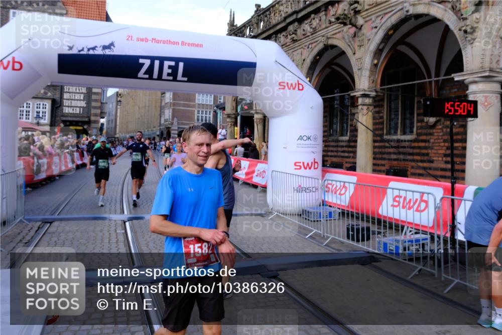 13.09.2026 - 21. swb-Marathon Bremen Tim E. http://msf.ph/oto/10386326 13.09.2026 13:25:26 Ziel 1080, 1119, 1166, 1264, 1436, 1448, 2322, 3105, 3187, 4091, 4113, 4459, 4507, 4918, 6079, 6113, 6943, 7306, 7326, 7409, 8245, 9036, 9073, 9152, 9360, 9493, 13088 meine-sportfotos.de