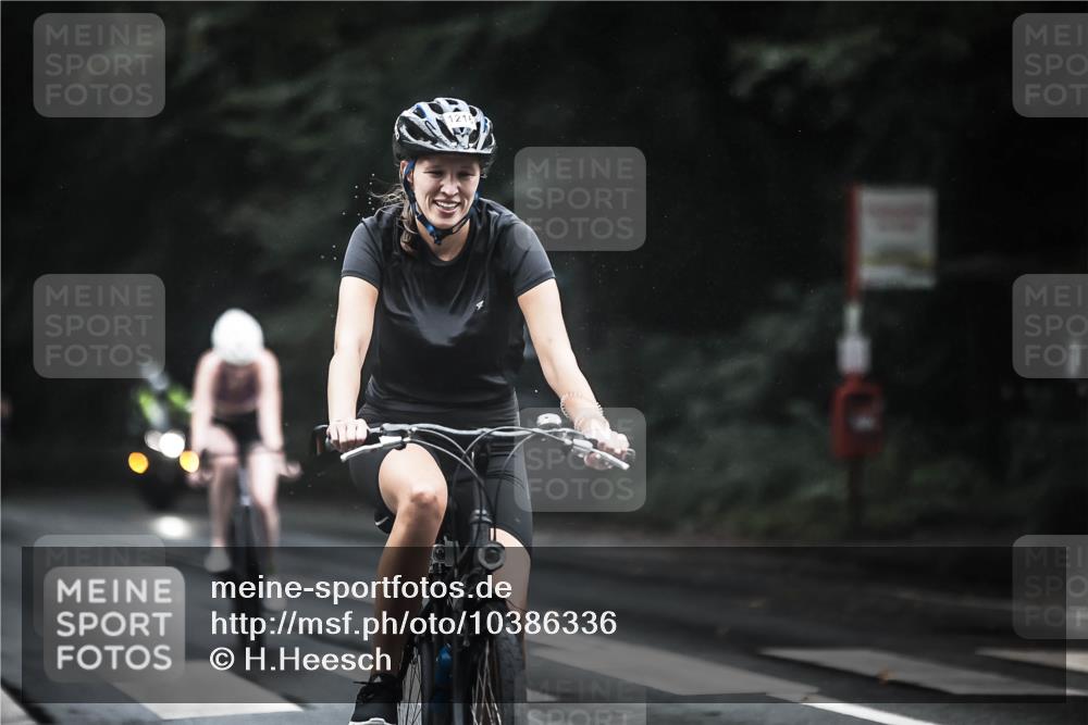 13.09.2026 - Stadtparktriathlon H.Heesch http://msf.ph/oto/10386336 13.09.2026 12:40:57 Radfahren 954, 1124, 1166, 1216, 1308 meine-sportfotos.de