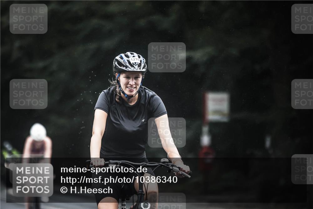 13.09.2026 - Stadtparktriathlon H.Heesch http://msf.ph/oto/10386340 13.09.2026 12:40:57 Radfahren 954, 1124, 1166, 1216, 1308 meine-sportfotos.de