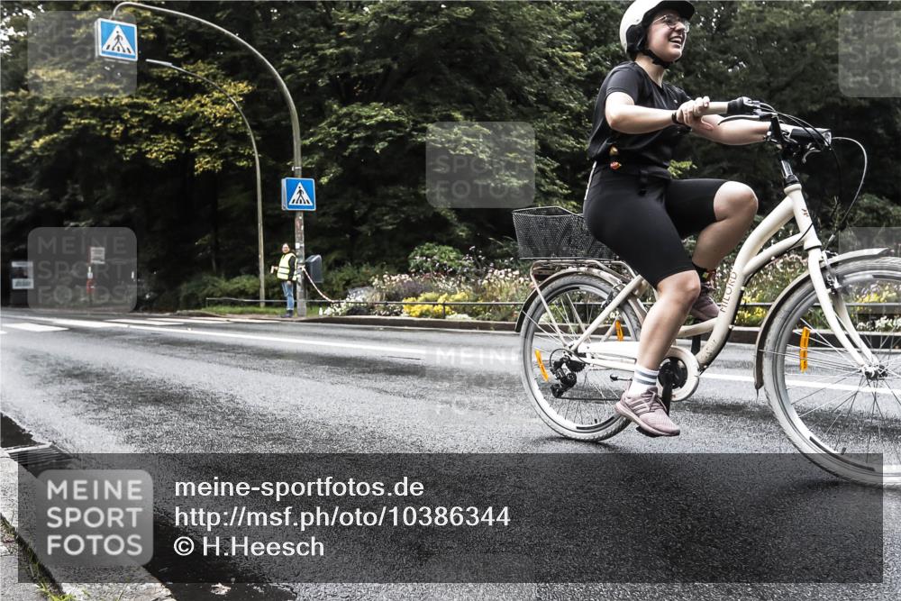 13.09.2026 - Stadtparktriathlon H.Heesch http://msf.ph/oto/10386344 13.09.2026 13:27:42 Radfahren 1082, 1505 meine-sportfotos.de