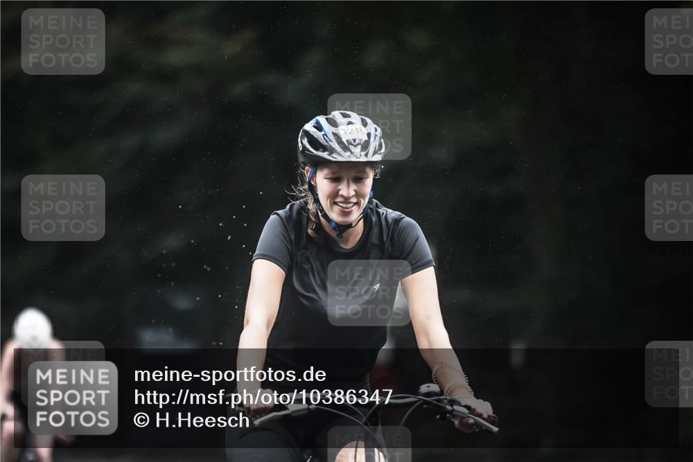 13.09.2026 - Stadtparktriathlon H.Heesch http://msf.ph/oto/10386347 13.09.2026 12:40:57 Radfahren 954, 1124, 1166, 1216, 1308 meine-sportfotos.de