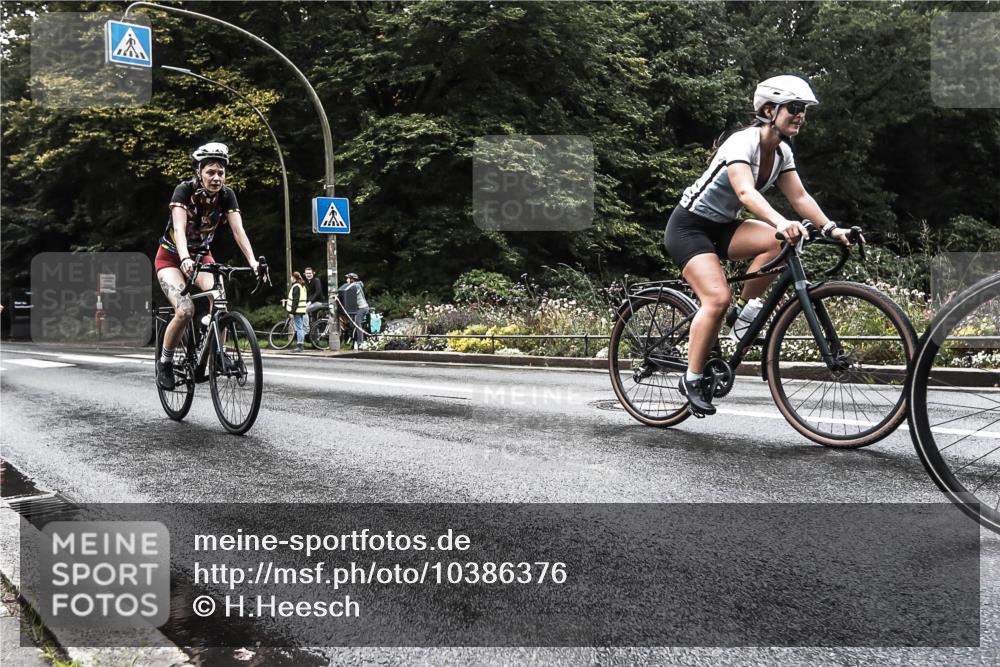 13.09.2026 - Stadtparktriathlon H.Heesch http://msf.ph/oto/10386376 13.09.2026 13:28:06 Radfahren 1334, 1347, 1355, 1356, 1364, 1448 meine-sportfotos.de