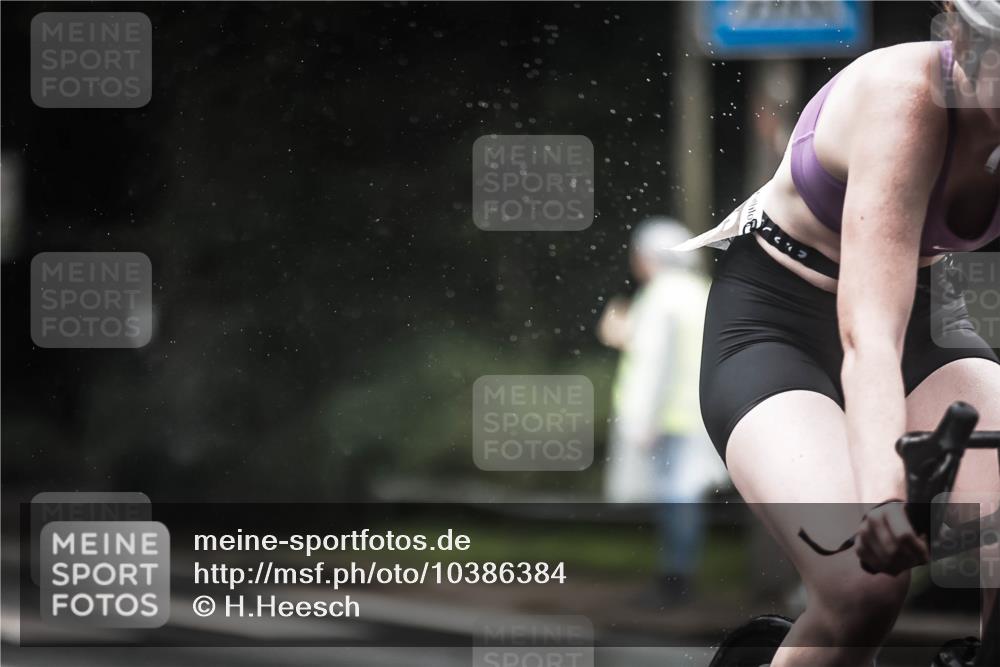 13.09.2026 - Stadtparktriathlon H.Heesch http://msf.ph/oto/10386384 13.09.2026 12:40:59 Radfahren 954, 1124, 1166, 1216, 1241, 1244, 1308 meine-sportfotos.de
