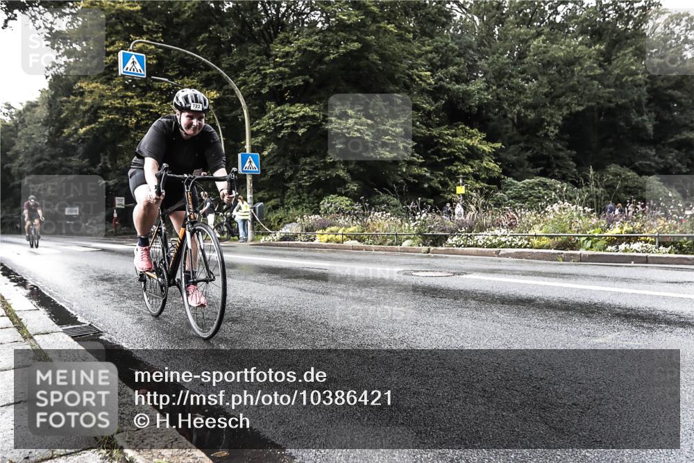 13.09.2026 - Stadtparktriathlon H.Heesch http://msf.ph/oto/10386421 13.09.2026 12:00:10 Radfahren 722, 1021, 1054, 1061 meine-sportfotos.de