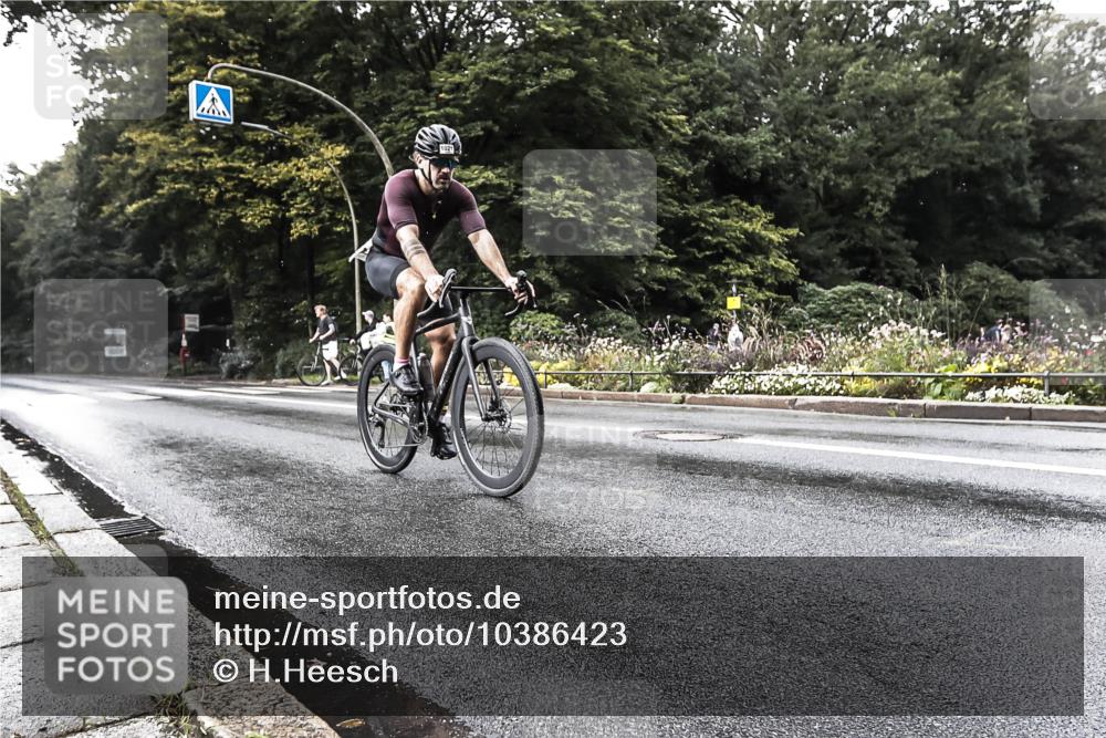 13.09.2026 - Stadtparktriathlon H.Heesch http://msf.ph/oto/10386423 13.09.2026 12:00:12 Radfahren 722, 1021, 1061 meine-sportfotos.de