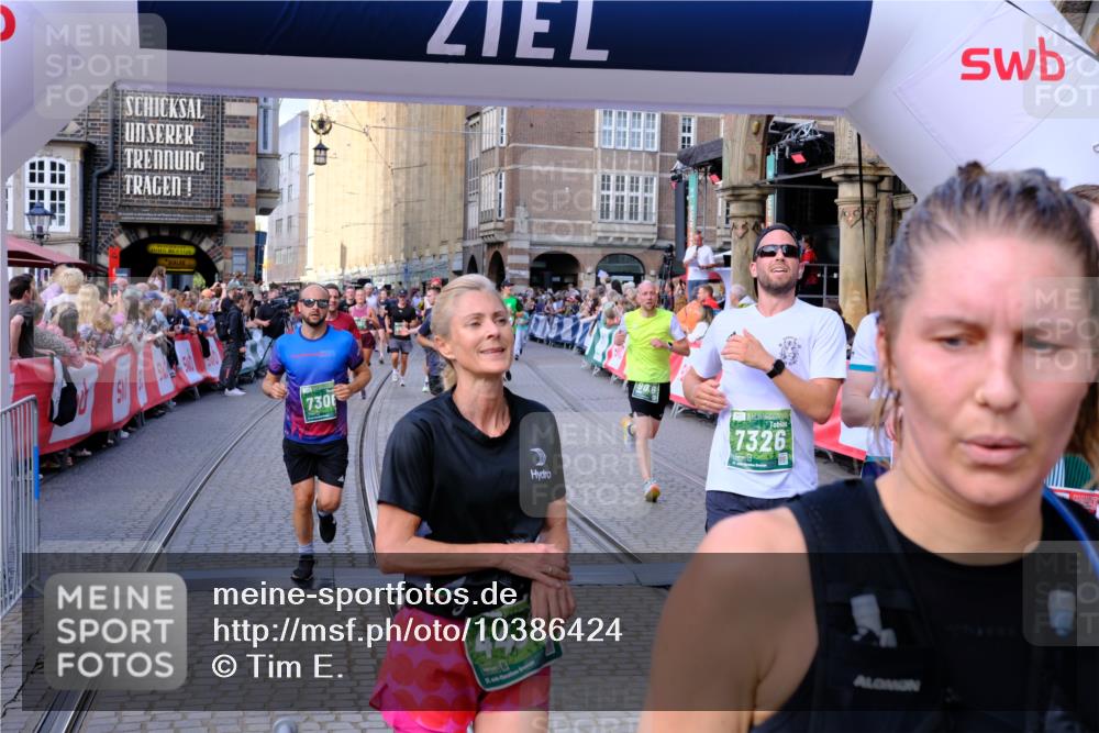 13.09.2026 - 21. swb-Marathon Bremen Tim E. http://msf.ph/oto/10386424 13.09.2026 13:25:36 Ziel 260, 1119, 1166, 1436, 1448, 1650, 1658, 2046, 3168, 3187, 4294, 4459, 6113, 6380, 7252, 7306, 7326, 8357, 8695, 8769, 9036, 9299, 9460, 9493, 9563, 13025, 13088 meine-sportfotos.de