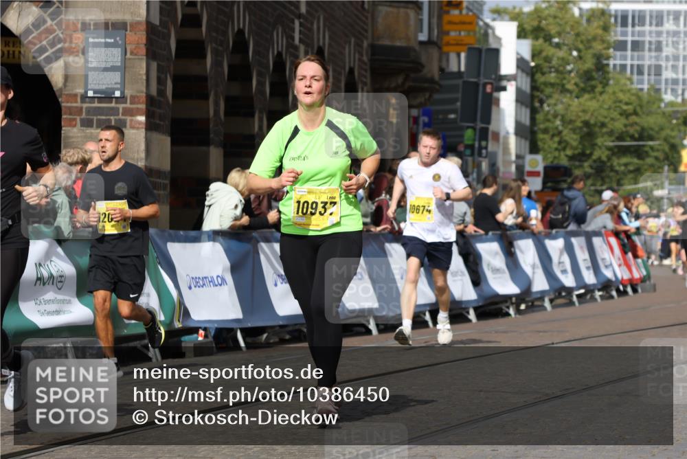 13.09.2026 - 21. swb-Marathon Bremen Strokosch-Dieckow http://msf.ph/oto/10386450 13.09.2026 11:07:58 Ziel 10138, 10279, 10280, 10363, 10364, 10501, 10505, 10580, 10595, 10661, 10830, 10871, 10907, 10935, 11037, 11223, 11515, 11643, 11899, 11924, 11934, 12097, 12167, 12168, 12194, 12277, 12307, 12419, 12509, 10135, 10404, 10493, 10767, 10793, 10859, 11032, 11044, 11263, 11378, 11404, 11659, 11831, 11833, 11958, 12160, 12248, 12384, 12389 meine-sportfotos.de