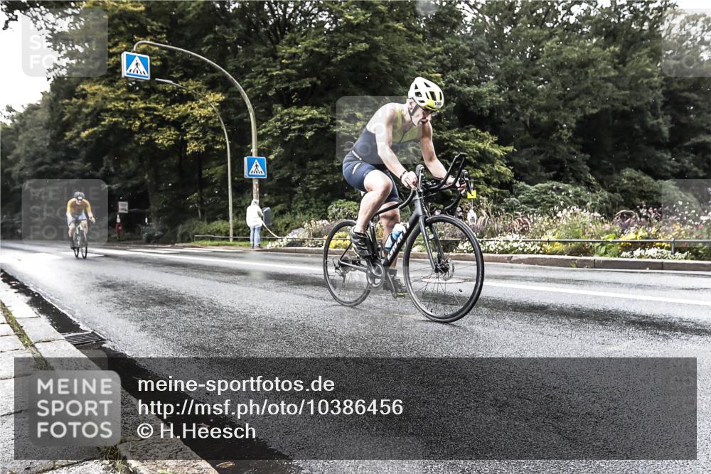 13.09.2026 - Stadtparktriathlon H.Heesch http://msf.ph/oto/10386456 13.09.2026 12:00:33 Radfahren 767, 829, 839, 960, 1000, 1068 meine-sportfotos.de