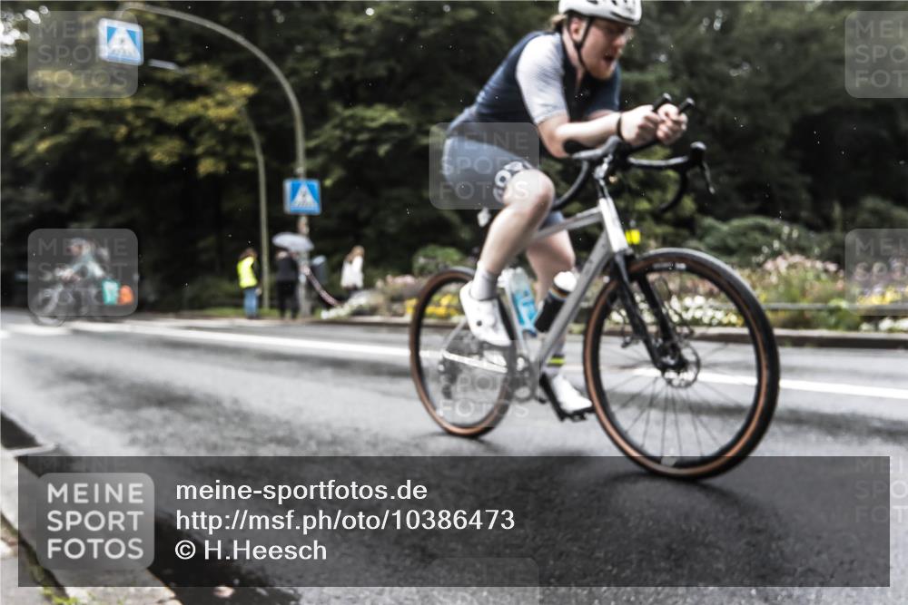13.09.2026 - Stadtparktriathlon H.Heesch http://msf.ph/oto/10386473 13.09.2026 13:28:45 Radfahren 1402 meine-sportfotos.de