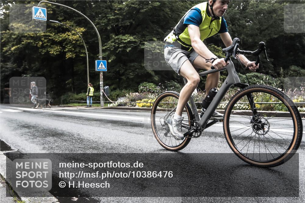 13.09.2026 - Stadtparktriathlon H.Heesch http://msf.ph/oto/10386476 13.09.2026 13:28:54 Radfahren 1467 meine-sportfotos.de