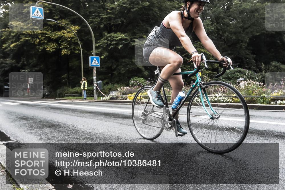13.09.2026 - Stadtparktriathlon H.Heesch http://msf.ph/oto/10386481 13.09.2026 13:29:02 Radfahren 1344, 1346 meine-sportfotos.de