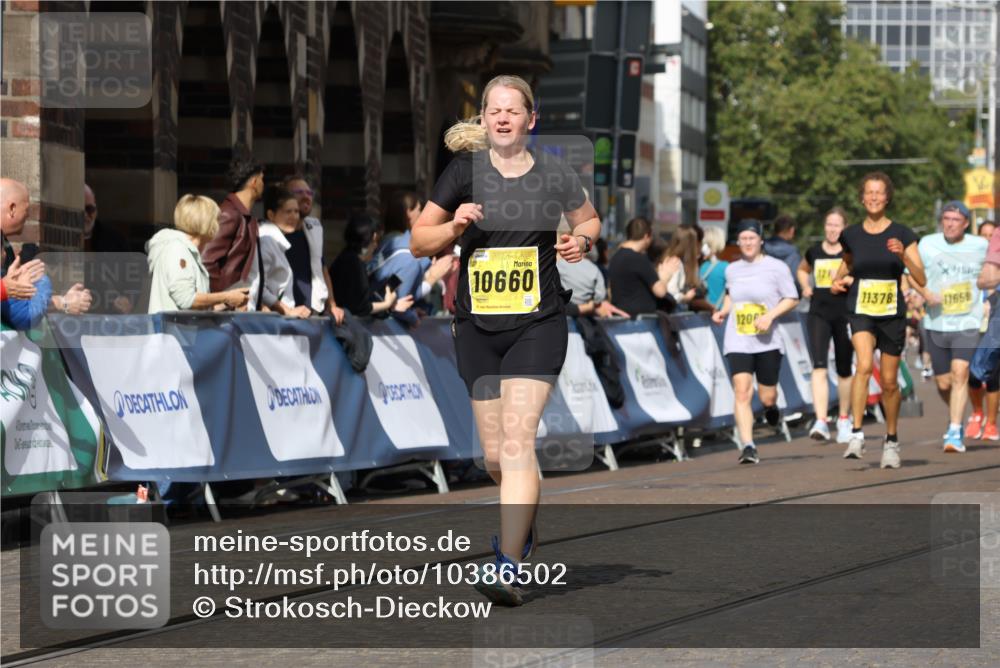 13.09.2026 - 21. swb-Marathon Bremen Strokosch-Dieckow http://msf.ph/oto/10386502 13.09.2026 11:08:03 Ziel 10279, 10280, 10363, 10364, 10501, 10505, 10580, 10595, 10661, 10674, 10830, 10871, 10907, 10935, 10937, 11037, 11223, 11515, 11643, 11899, 11924, 11934, 12024, 12097, 12167, 12168, 12194, 12277, 12307, 12419, 12509, 12511, 12512, 10135, 10188, 10404, 10493, 10767, 10793, 10851, 10859, 11032, 11263, 11659, 11831, 12160, 12248, 12325, 12384, 12389 meine-sportfotos.de