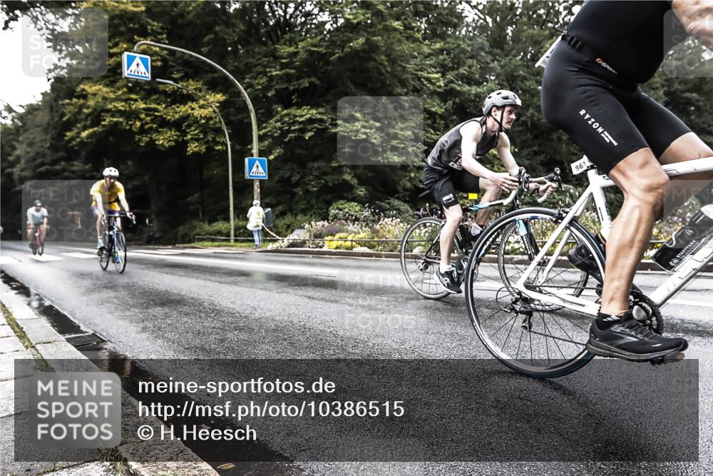 13.09.2026 - Stadtparktriathlon H.Heesch http://msf.ph/oto/10386515 13.09.2026 12:01:23 Radfahren 835, 861, 939, 995, 1027 meine-sportfotos.de