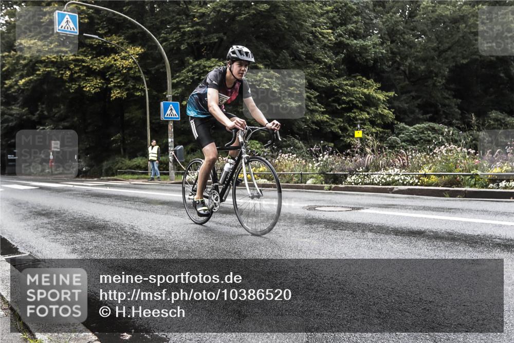13.09.2026 - Stadtparktriathlon H.Heesch http://msf.ph/oto/10386520 13.09.2026 13:29:28 Radfahren 1212, 1386, 1406, 1430, 1453 meine-sportfotos.de