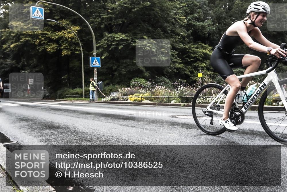 13.09.2026 - Stadtparktriathlon H.Heesch http://msf.ph/oto/10386525 13.09.2026 13:29:37 Radfahren 1360, 1435 meine-sportfotos.de