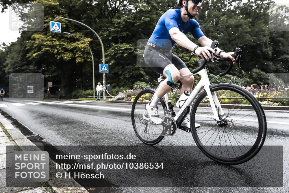 13.09.2026 - Stadtparktriathlon H.Heesch http://msf.ph/oto/10386534 13.09.2026 12:01:40 Radfahren 945 meine-sportfotos.de